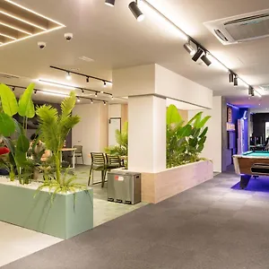 3* Hotel cápsula Futurotel Malagueta