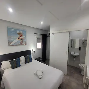 3* Pensión Ayz Frailes - Auto Check-in (adults Only)