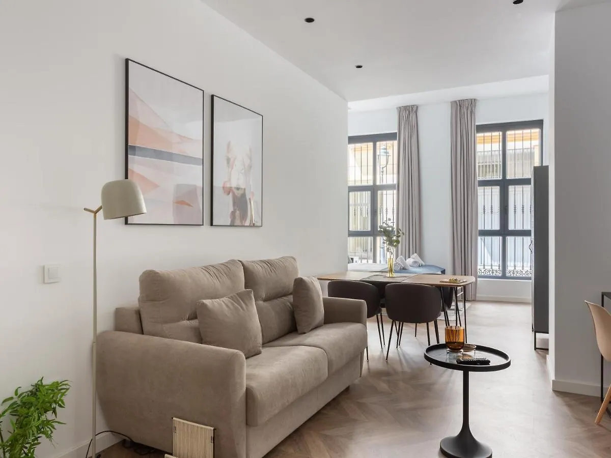 Aparthotel Limehome Malaga Calle Ancha Del Carmen - Digital Access