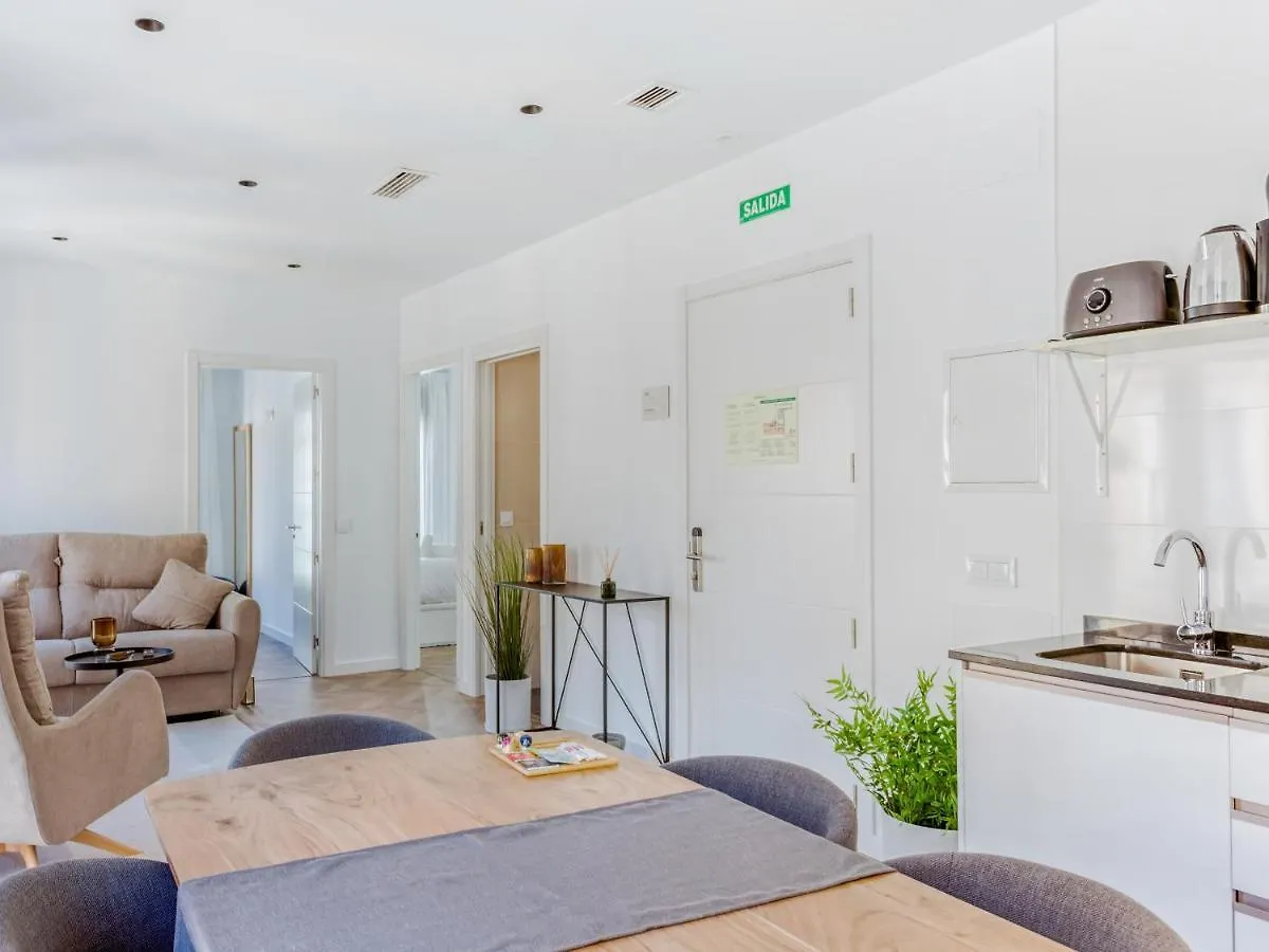 Limehome Malaga Calle Ancha Del Carmen - Digital Access