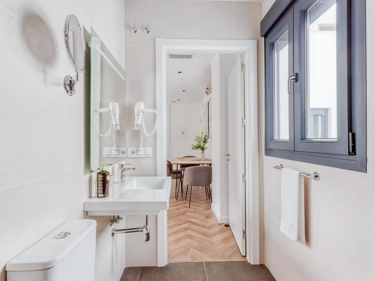 Limehome Malaga Calle Ancha Del Carmen - Digital Access Aparthotel