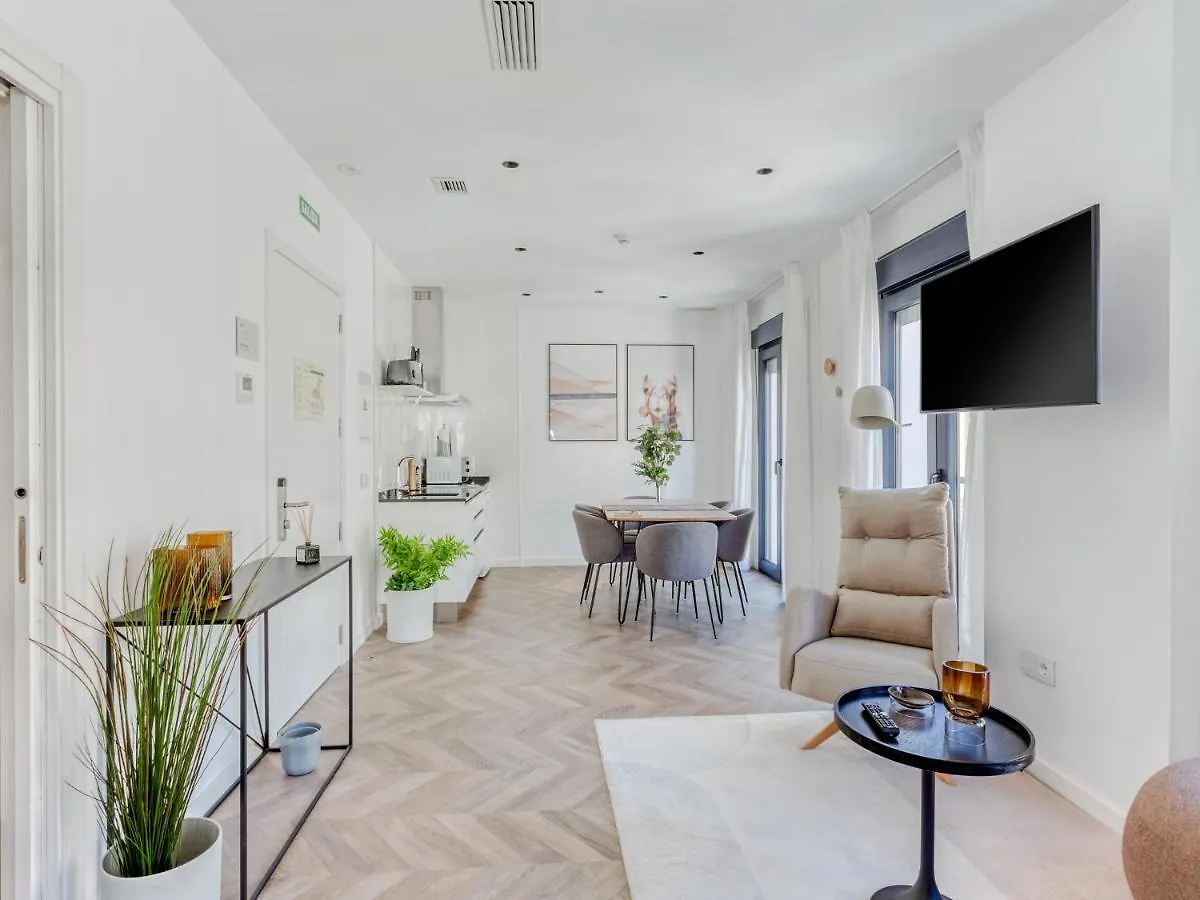 Limehome Malaga Calle Ancha Del Carmen - Digital Access